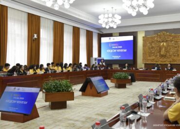 “Өсвөрийн парламент – 2022” хөтөлбөрийн нэгдсэн чуулган эхэллээ